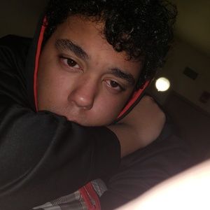 Meet your Posher, Devin